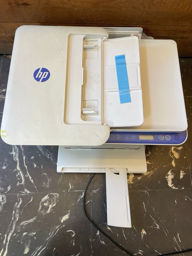 Impresora HP Blanca y Azul