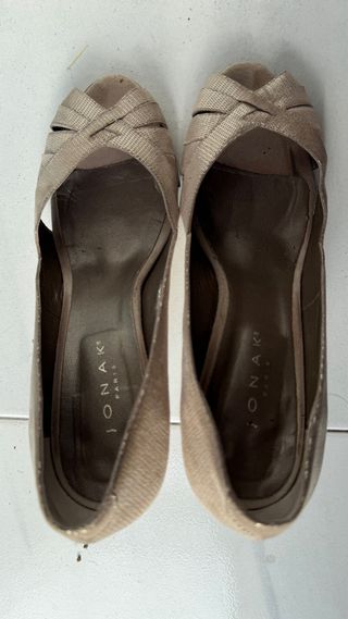 Zapatos de tacón Jonak dorados talla 40