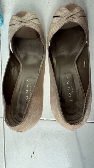 Zapatos de tacón Jonak dorados talla 40