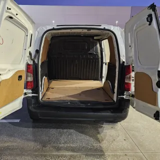 ✅Peugeot Partner 2021✅157.000 km✅Pegatina Verde