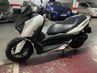 Yamaha Xmax 300