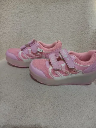 Zapatillas con ruedas niña T.34