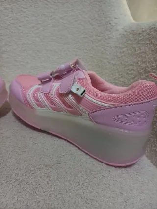 Zapatillas con ruedas niña T.34