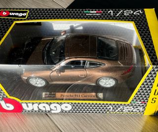 Porsche 911 Carrera BBurago 1:24