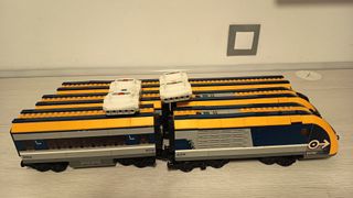 Treno e auto LEGO in vendita