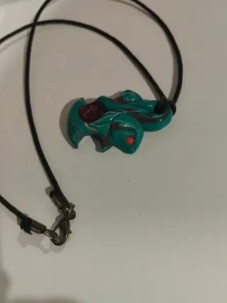 Colgante Teal y Rojo