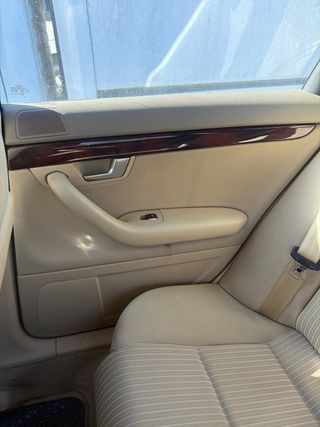 asientos e interior beige Audi A4 B7 2005