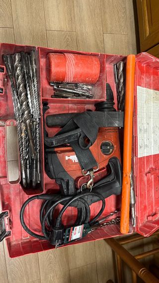 Hilti T6 S Martillo Perforador con cabezal y broca