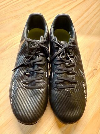 Botas de fútbol Nike Negras talla 44