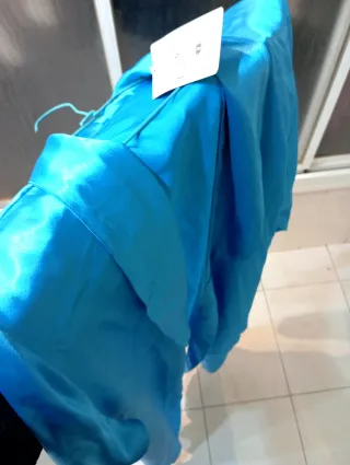 2 Batas Primavera Mujer, azul y marrón, una Belamy