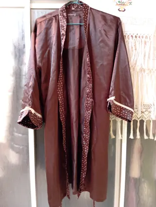 2 Batas Primavera Mujer, azul y marrón, una Belamy