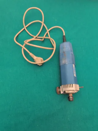 Fresadora Perfiladora Virutex FR92D