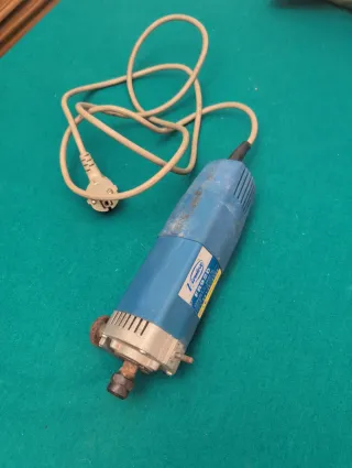 Fresadora Perfiladora Virutex FR92D