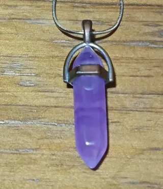 Colgante amatista y cadena plateada