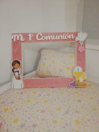 Photocall para comunión de niña. Es de corcho.