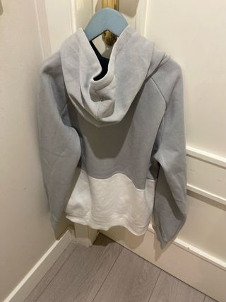 Sudadera Nike Air Gris y Negra Niño. Talla L