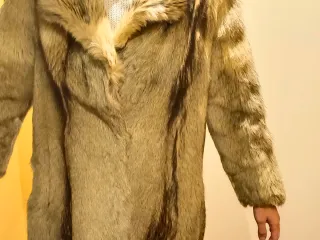 Abrigo de piel de lobo