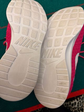 Zapatillas Nike Rosas y Blancas