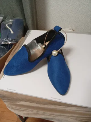 Zapatos mujer azul y dorado