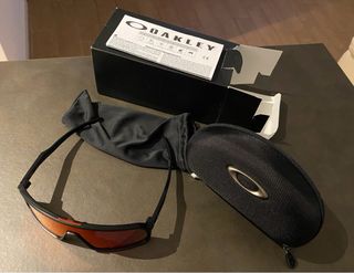 Occhiali da sole Oakley Sutro neri