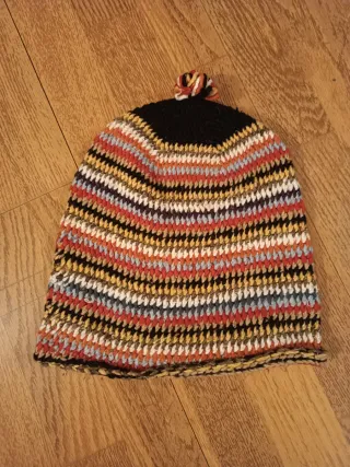 Gorro de lana a rayas multicolor