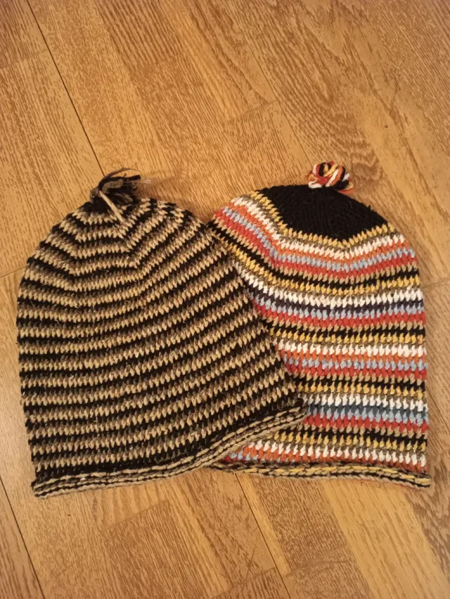 Gorro de lana a rayas multicolor