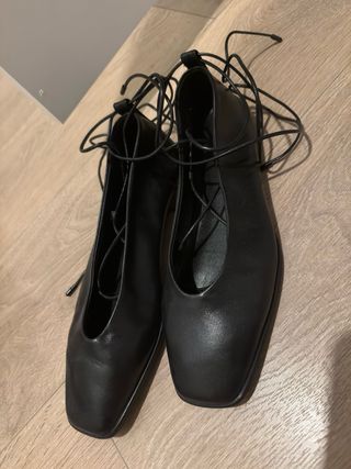Massimo Dutti Bailarinas Negras con Cordones
