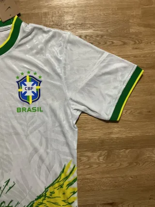 Maglia Brasile Nike - Edizione Speciale Pappagallo