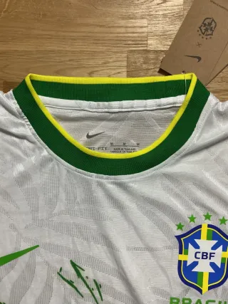 Maglia Brasile Nike - Edizione Speciale Pappagallo