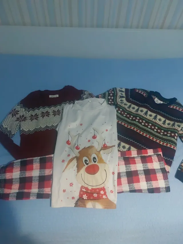Lote 2 jerseys navideños y pijama 6 años