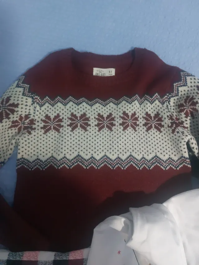 Lote 2 jerseys navideños y pijama 6 años