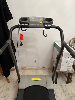 Cinta de correr BH Pioneer casi nueva
