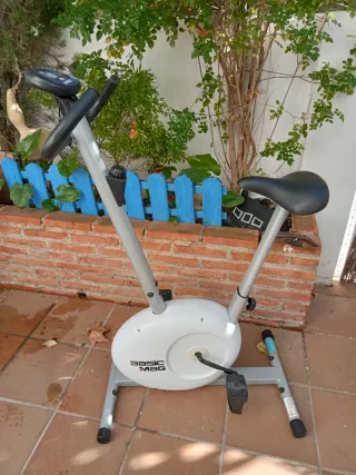 Bicicleta Estática Basic Mag