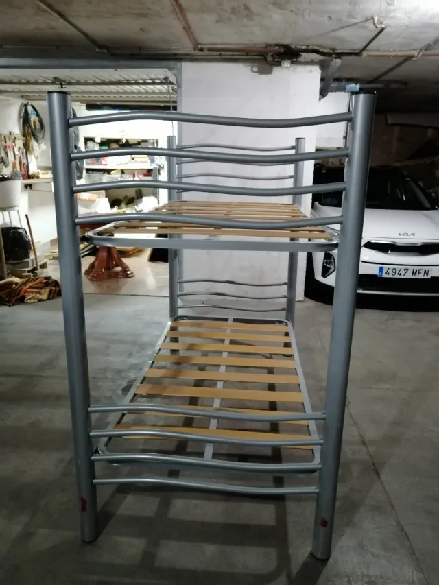 Estructura litera metálica