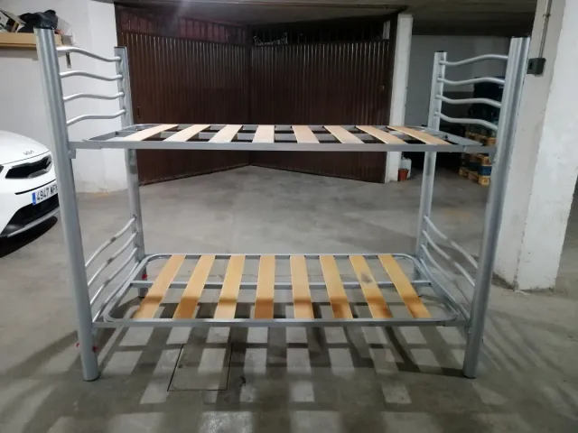 Estructura litera metálica