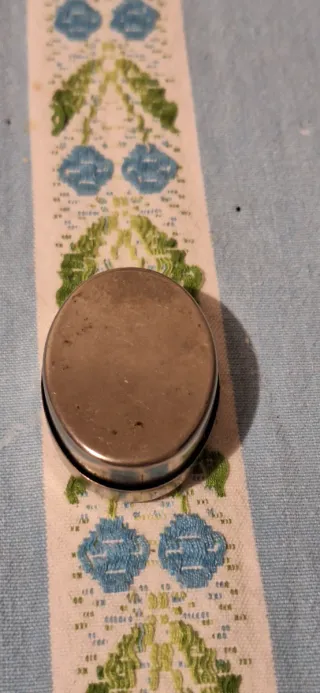 Scatolina portapillole vintage ovale