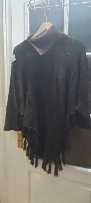 Poncho de lana. Sin estrenar