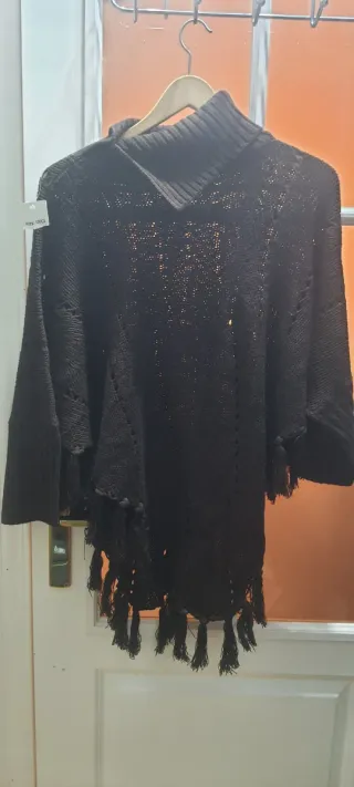 Poncho de lana. Sin estrenar