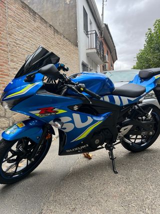 Suzuki GSX-R 125 Azul