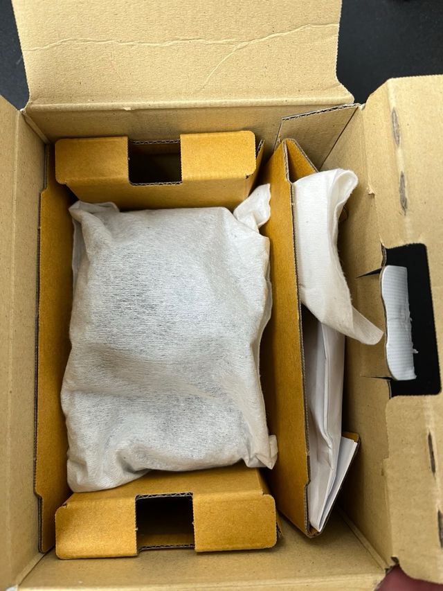 Sony ZV-1F Fotocamera Digitale Vlog con Schermo