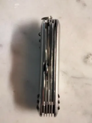 Coltellino svizzero multiuso.