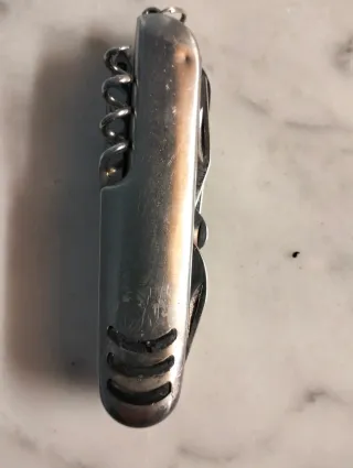 Coltellino svizzero multiuso.