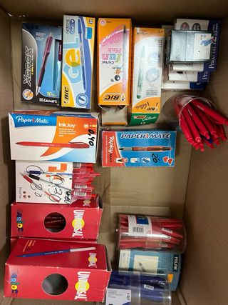 Lote Papelería: Bolígrafos, Lápices, Rotuladores