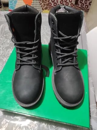 Stivaletti neri donna