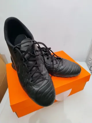 Scarpe Nike Legend 10 Club tf