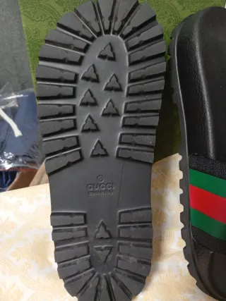 Chanclas Negras Verde Rojas