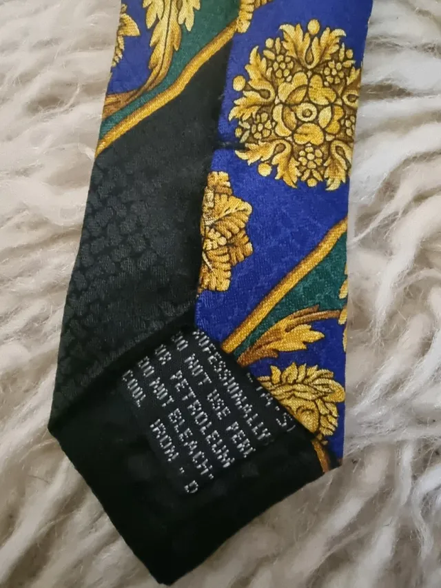 Cravatta Versace in Seta con motivi Medusa