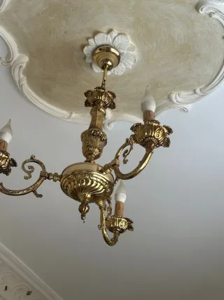 Lampadario oro stile classico