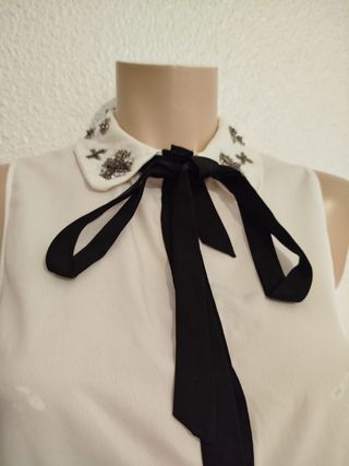 Blusa Mango Lazo Cuello Bordado Talla XS