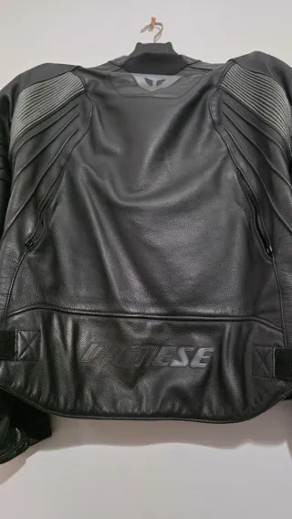 Chaqueta de cuero moto Dainese Negra, talla 54